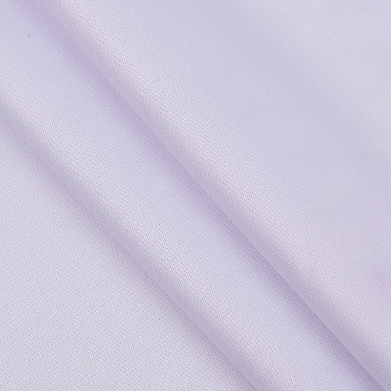 Spirabile bis tincto texebant tres modo fabricae